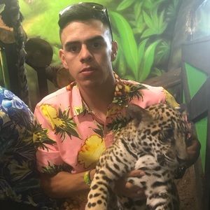 Meet your Posher, Luis